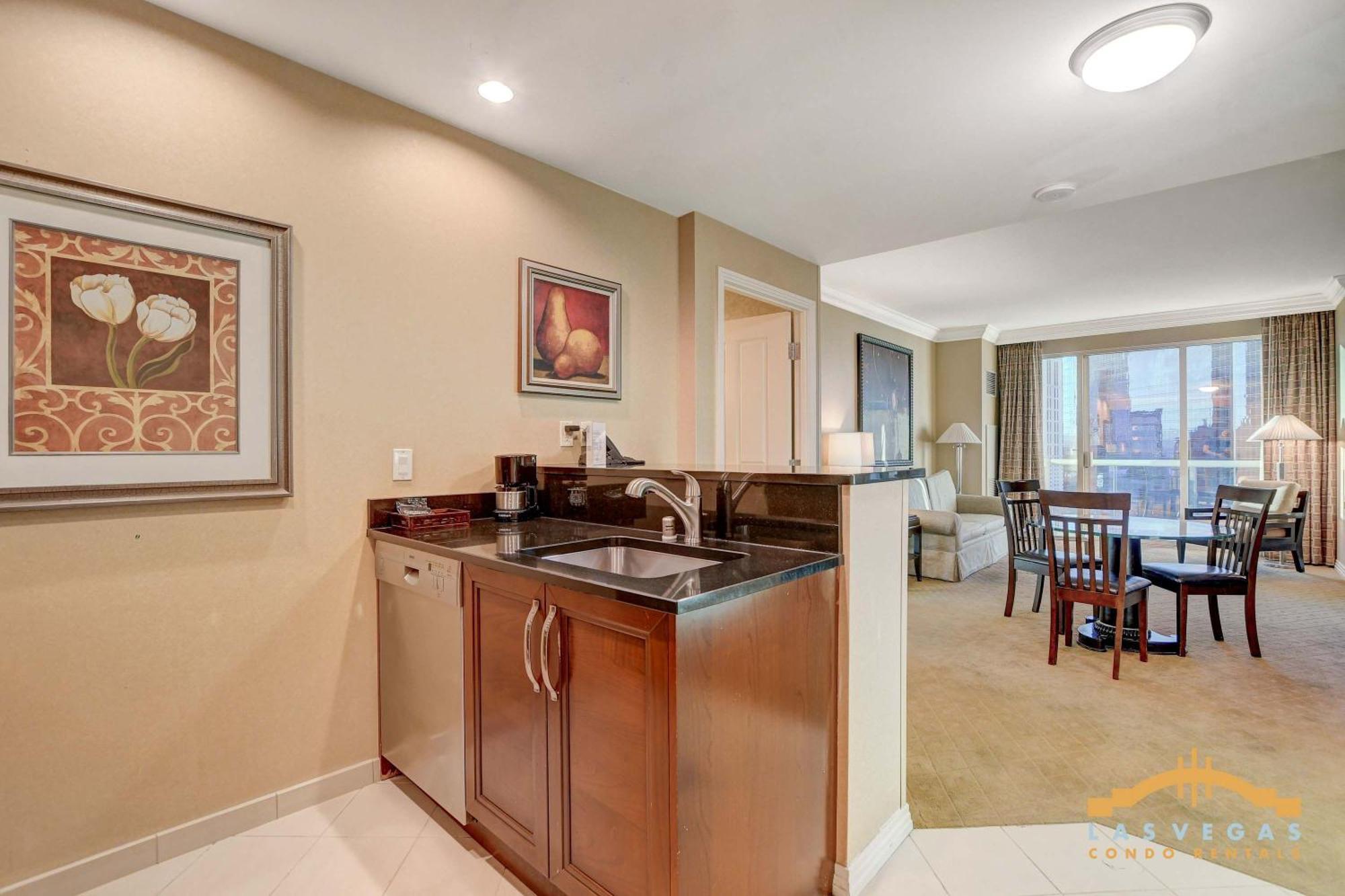 Сasa de vacaciones Mgm Signature-17-801 1br2ba F1 Strip View Balcony Las Vegas